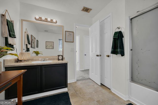 241 Fox Run, Loganville, GA 30052