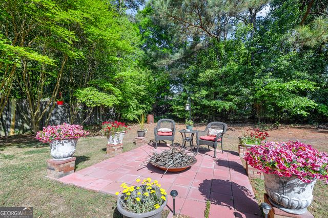 241 Fox Run, Loganville, GA 30052