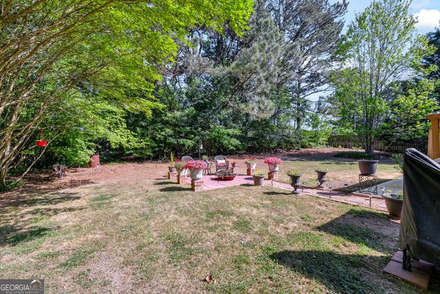 241 Fox Run, Loganville, GA 30052