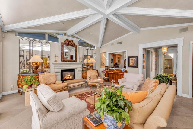 489 E San Jose Road, Palm Springs, CA 92264