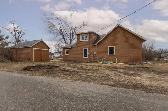 712 11th Street NW, Bemidji, MN 56601