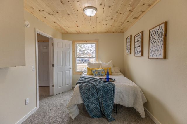 712 11th Street NW, Bemidji, MN 56601