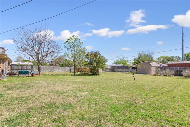 103 York Drive, Lorena, TX 76655