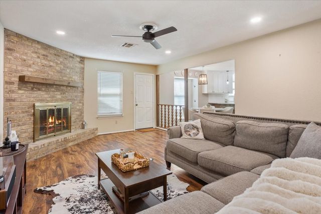 103 York Drive, Lorena, TX 76655