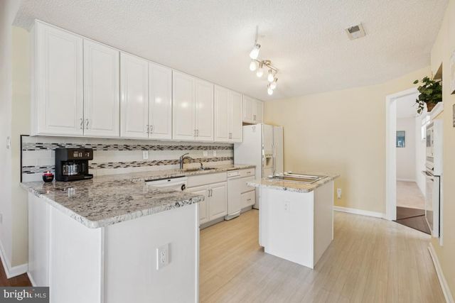 422 CHANTICLEER, Cherry Hill, NJ 08003