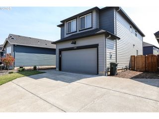 2685 V St, Springfield, OR 97477