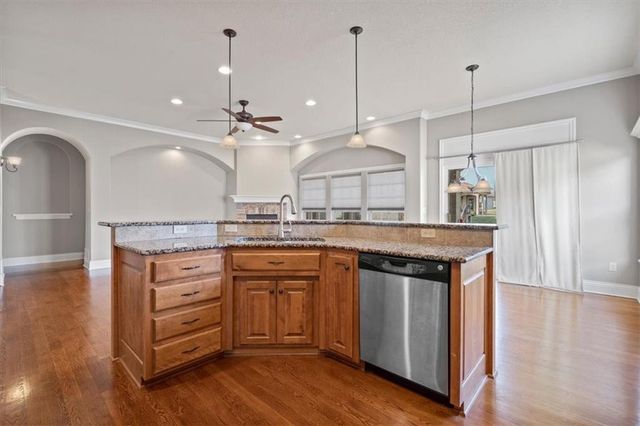 1208 SW Neelie Lane, Lee's Summit, MO 64082