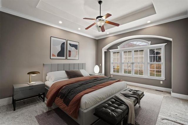 1208 SW Neelie Lane, Lee's Summit, MO 64082