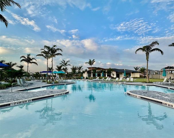 12140 WELLEN GOLF STREET 402, Venice, FL 34293