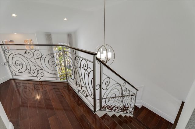 7044 NW 115th Ct, Doral, FL 33178