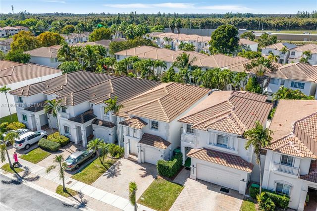 7044 NW 115th Ct, Doral, FL 33178