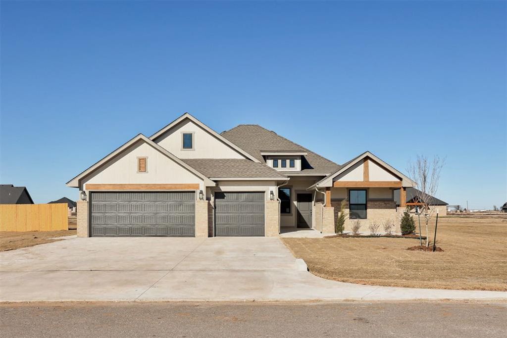 Image 1 of property listing at 8625 Kayce Street, El Reno, OK 73036