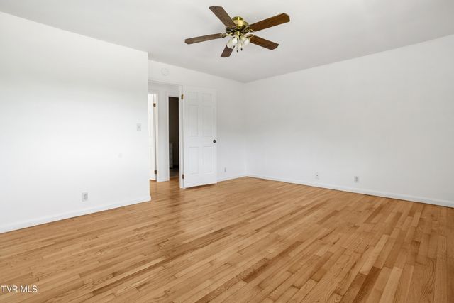 27363 Fudge Road, Meadowview, VA 24361