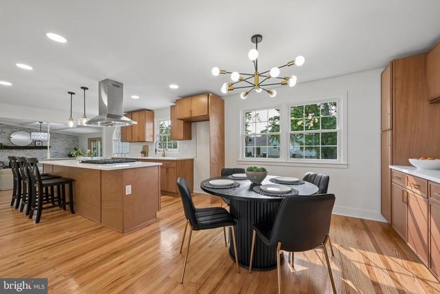 3 KENNINGTON RD, Marlton, NJ 08053