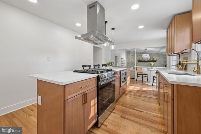 3 KENNINGTON RD, Marlton, NJ 08053