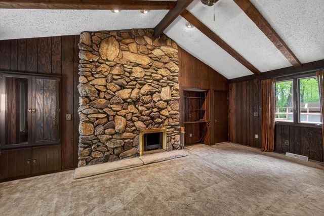 W284S3590 Grouse COURT, Waukesha, WI 53189