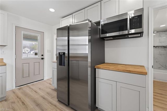 220 Charlotte AVE, Suffolk, VA 23434