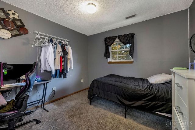 608 Meadow Brook Place, Trenton, OH 45067