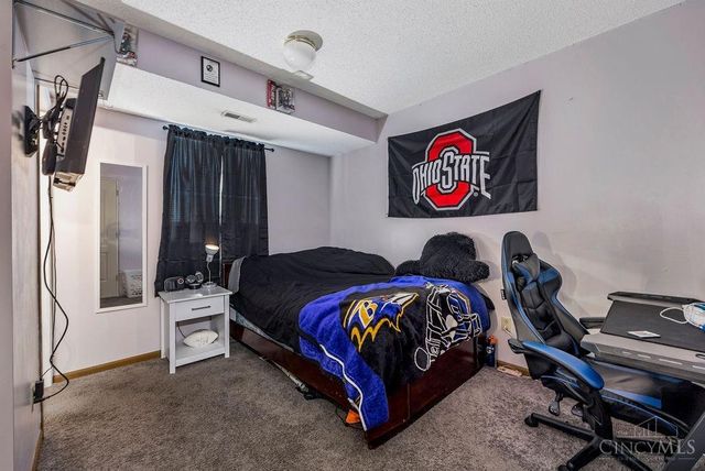 608 Meadow Brook Place, Trenton, OH 45067