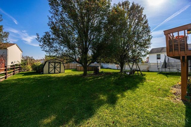 608 Meadow Brook Place, Trenton, OH 45067