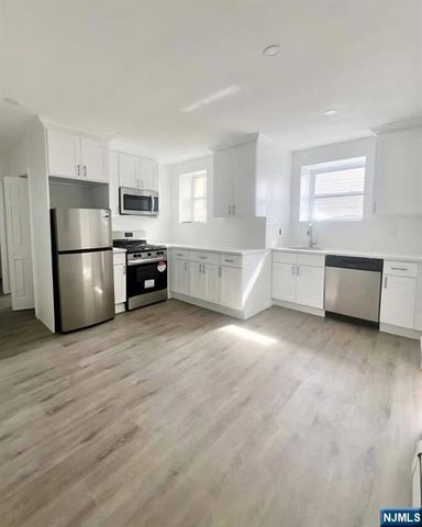 280 Macarthur Avenue, Garfield, NJ 07026