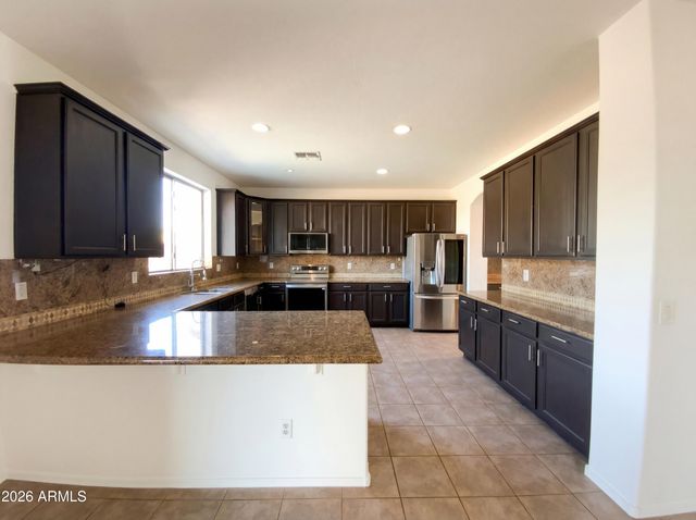 1278 E ALTADONNA Court, San Tan Valley, AZ 85140