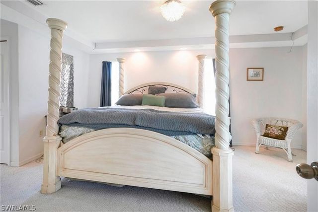 117 NE 23rd ST, Cape Coral, FL 33909