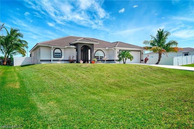 117 NE 23rd ST, Cape Coral, FL 33909