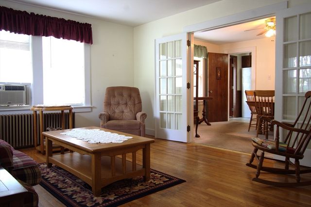 112 Blaine Ave, East Brookfield, MA 01515