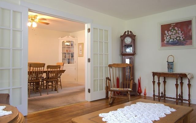 112 Blaine Ave, East Brookfield, MA 01515