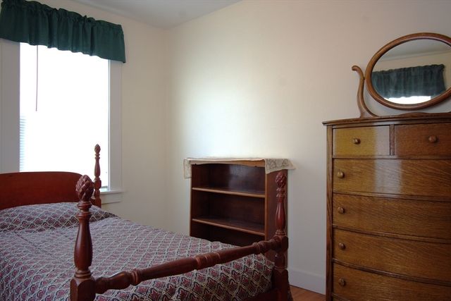 112 Blaine Ave, East Brookfield, MA 01515
