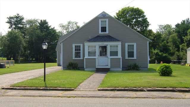 112 Blaine Ave, East Brookfield, MA 01515