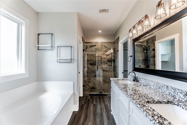 1990 Sommerfeld Drive, Waco, TX 76705