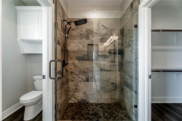 1990 Sommerfeld Drive, Waco, TX 76705