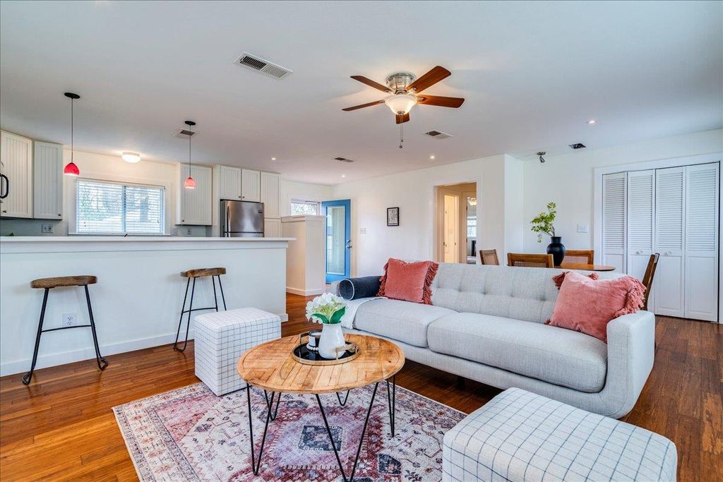 2505 Riddle RD, Austin, TX 78748