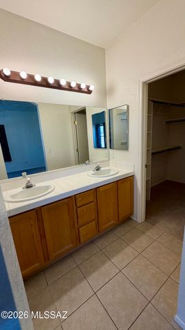 9037 E Orchid Vine Drive, Tucson, AZ 85747