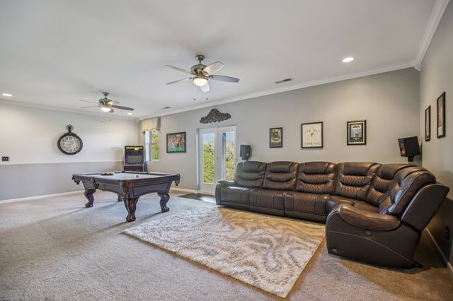 104 Copper Creek Dr, Goodlettsville, TN 37072