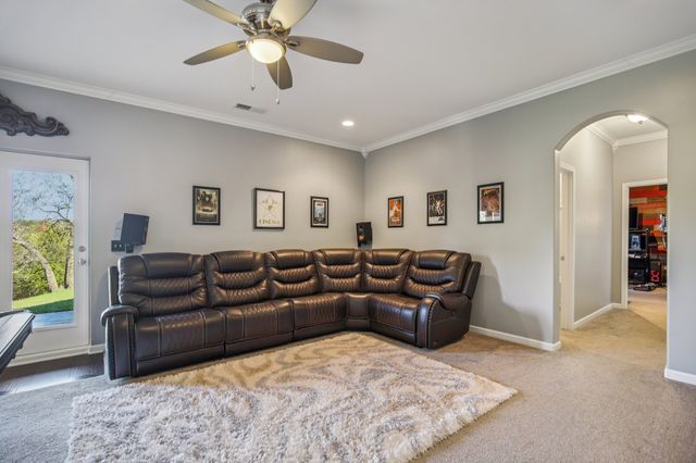 104 Copper Creek Dr, Goodlettsville, TN 37072