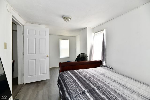 59-61 E Washington Street, Mooresville, IN 46158