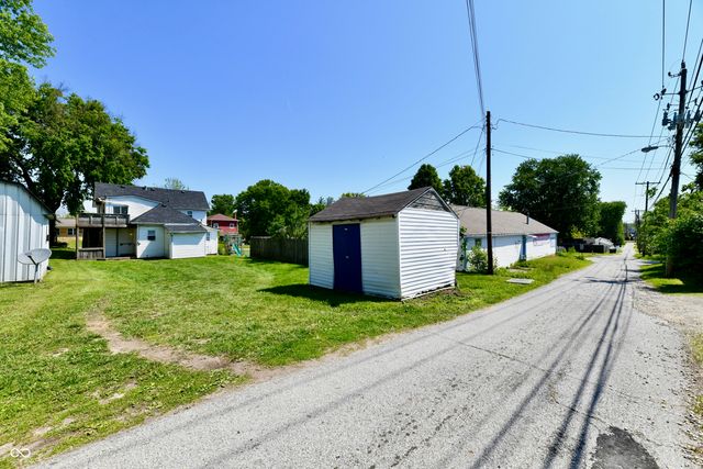 59-61 E Washington Street, Mooresville, IN 46158