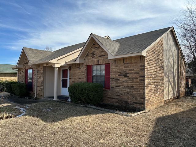 3741 Horizon Place, Fort Worth, TX 76133