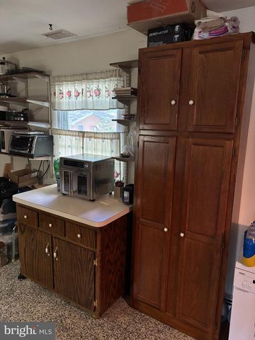 956 NEW BROOKLYN RD, Sicklerville, NJ 08081