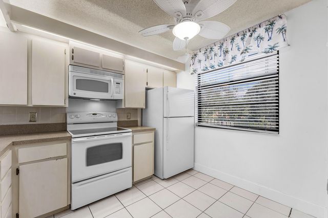 1721 Whitehall Drive 201, Davie, FL 33324