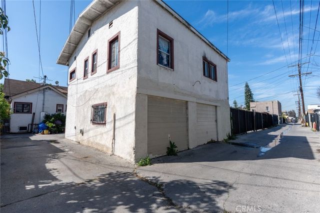 1217 W 39th Street, Los Angeles, CA 90037