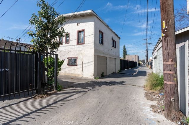 1217 W 39th Street, Los Angeles, CA 90037