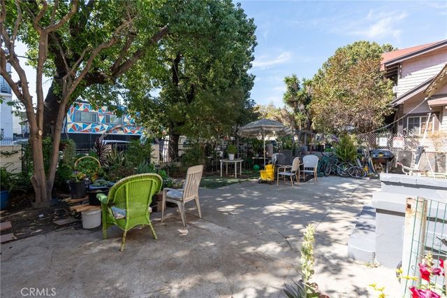 1217 W 39th Street, Los Angeles, CA 90037