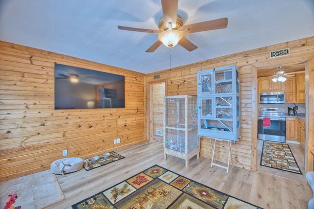 802 3rd Street NW, Chisholm, MN 55719