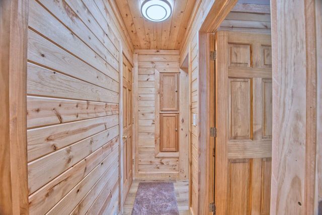 802 3rd Street NW, Chisholm, MN 55719