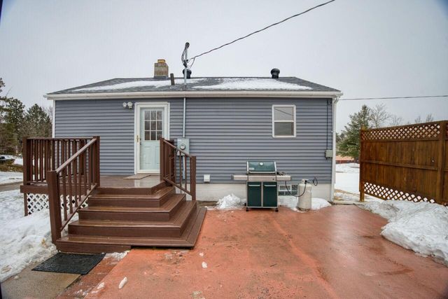 802 3rd Street NW, Chisholm, MN 55719