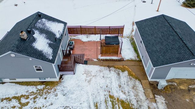 802 3rd Street NW, Chisholm, MN 55719